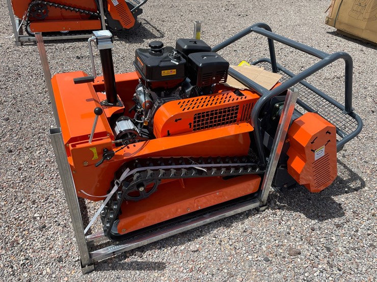 #1304-•-lawn-mower-image-6
