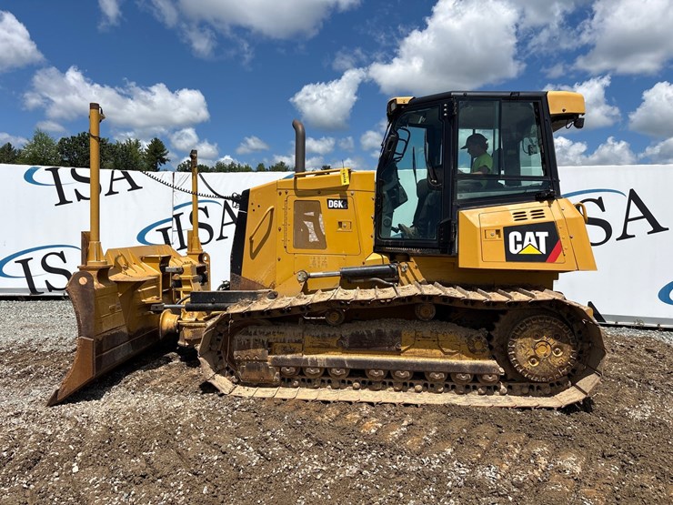 caterpillar-d6-image-2