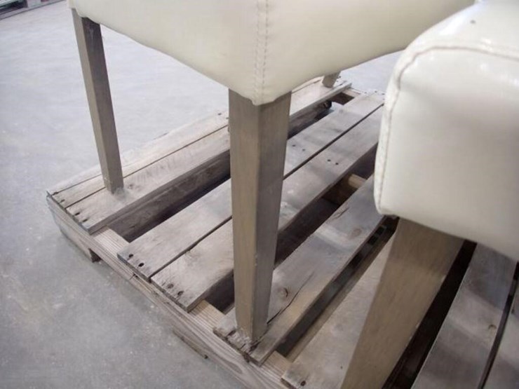 qty-of-(4)-dining-room-chairs-image-7