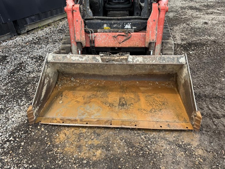 2021-kubota-svl65-2-image-9