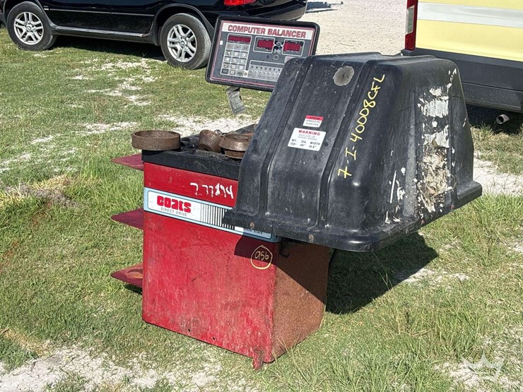 tire-balancer-machine-image-2