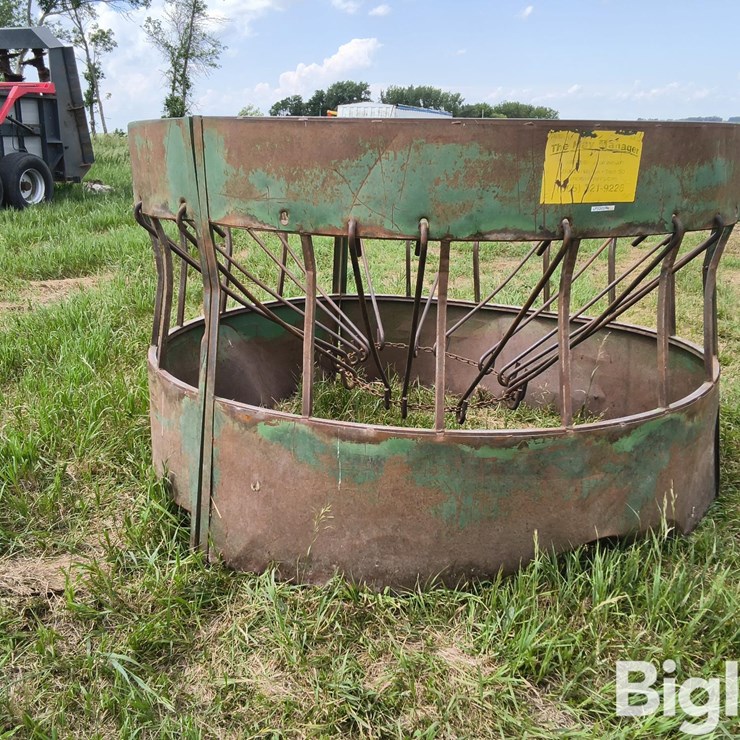 The Hay Manager Bale Feeder