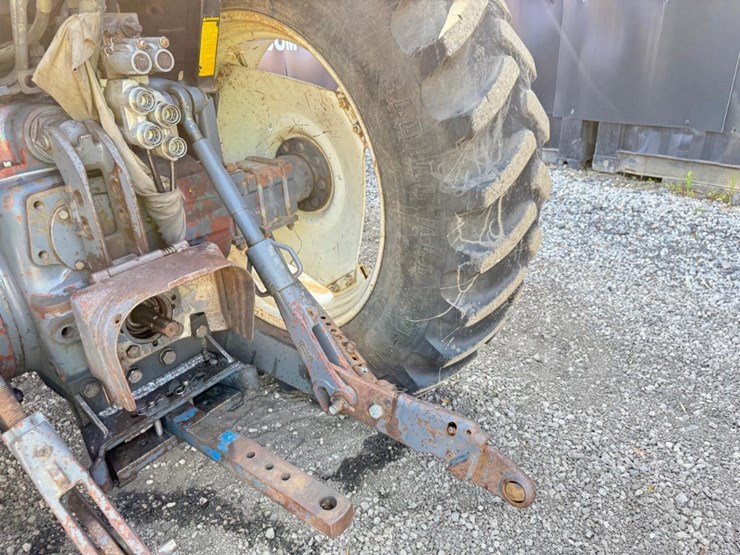 ford-7740-image-17