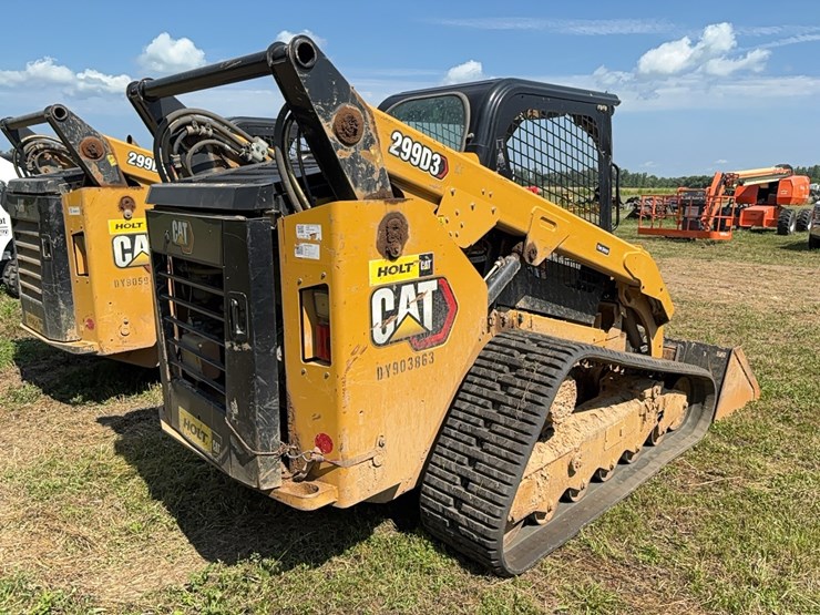 2021-caterpillar-299d3-image-3