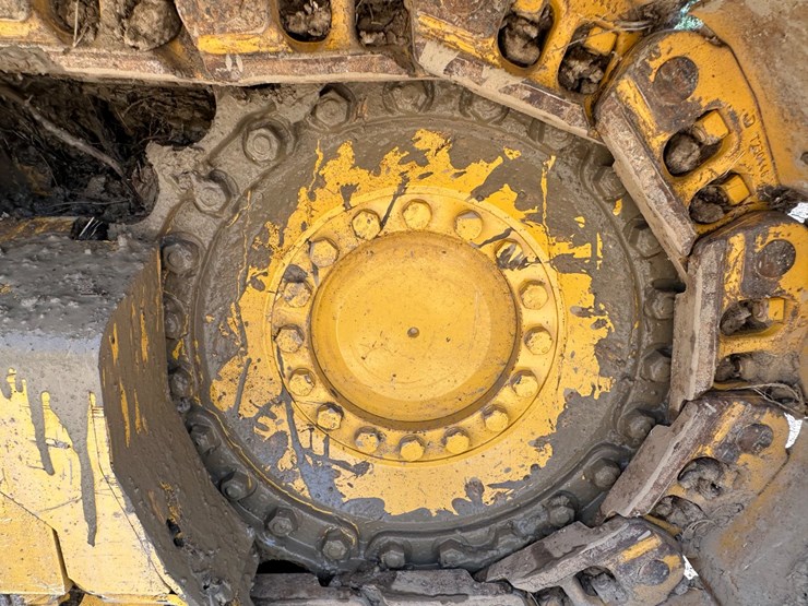 2022-deere-700l-image-17