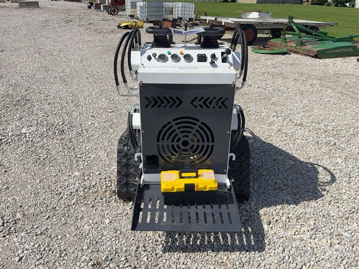 2026-zjg-zj-380-tracked-mini-skid-steer-loader-image-5