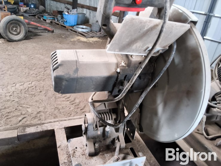 homemade-shop-table-w/-chop-saws-image-14