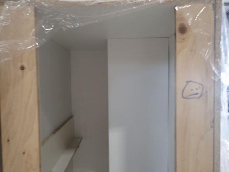 unused-qty-of-3-pc-heavy-duty-white-kitchen-base-image-6