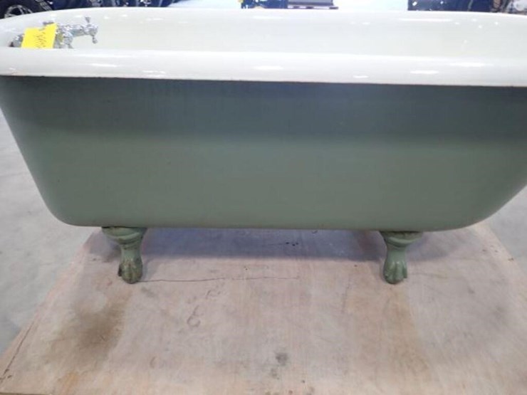 1931-ssm-co-ltd-5-ft-claw-foot-bathtub-image-14
