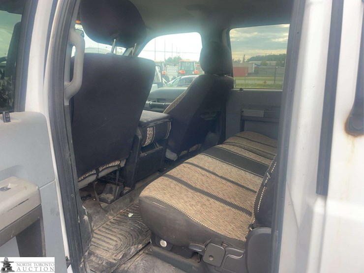 2016-ford-f350-image-15