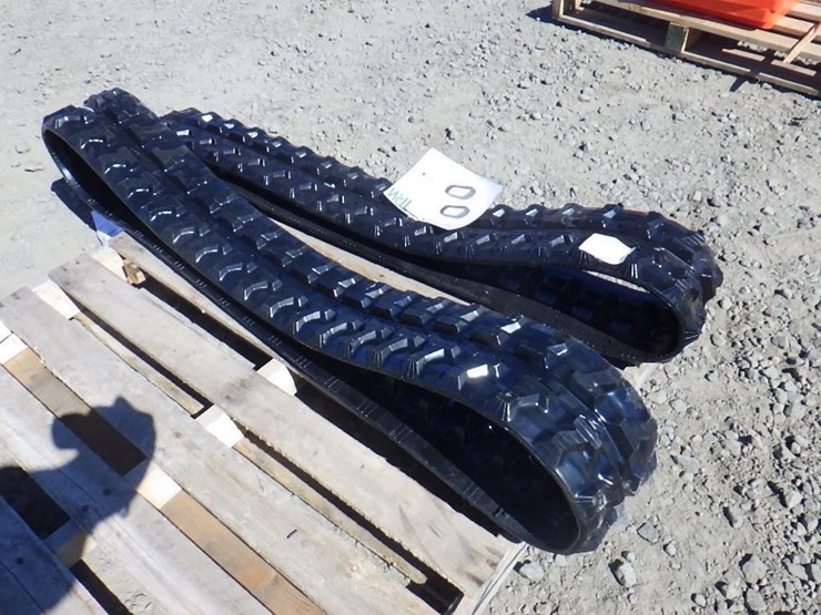 tpm-excavator-rubber-tracks-image-1