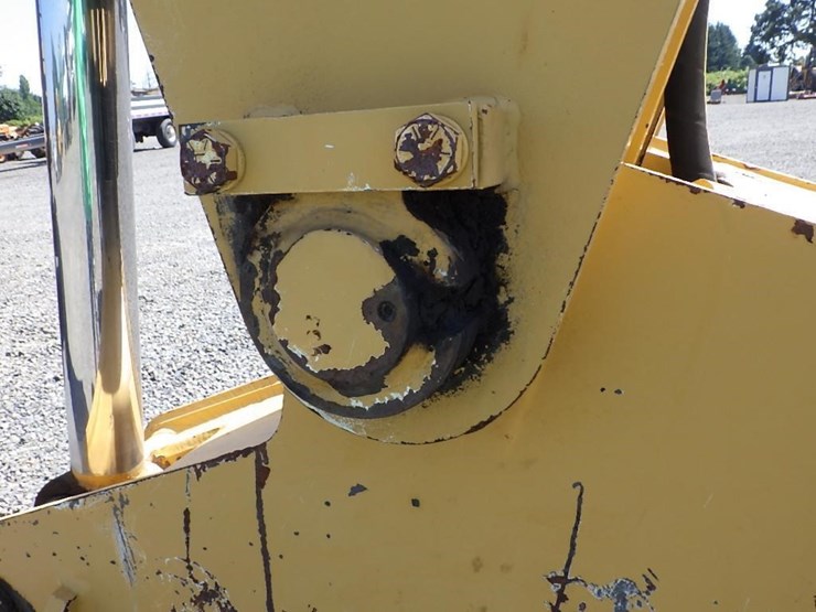 caterpillar-325l-image-23