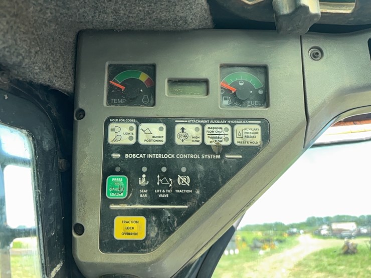 bobcat-t300-image-17