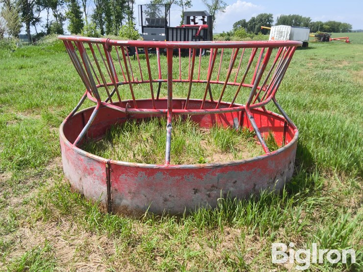 bale-feeder-image-1