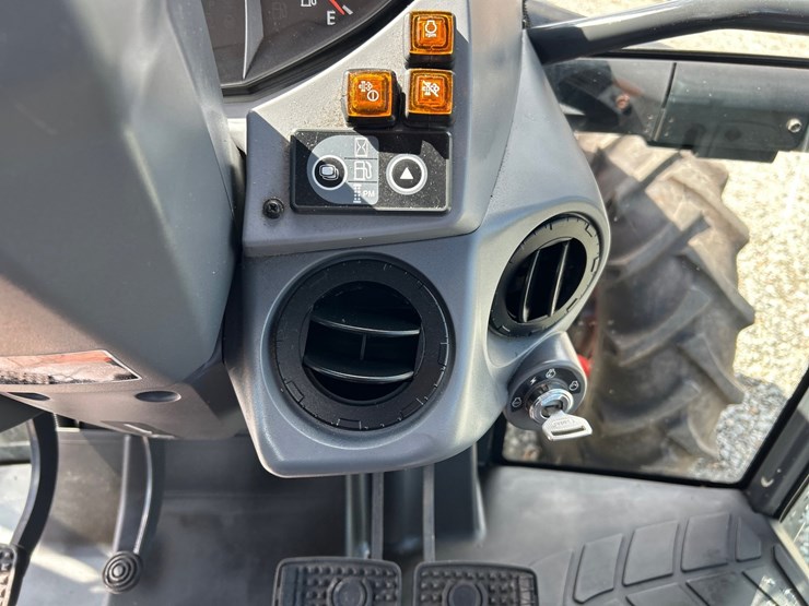 kubota-m5-111d-image-68