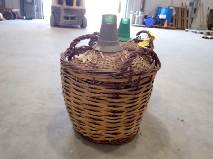 qty-of-(2)-28-pint-wine-barrels-image-12