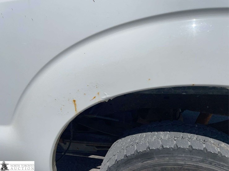2015-ford-f350-image-46