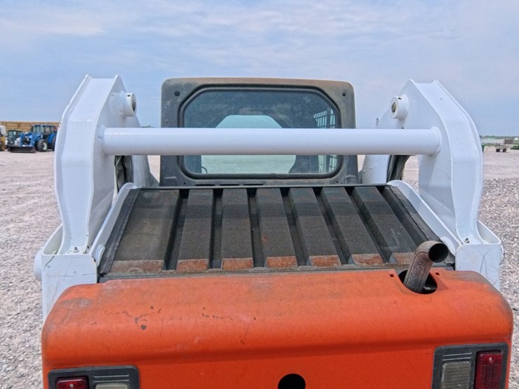 2008-bobcat-s175-image-23