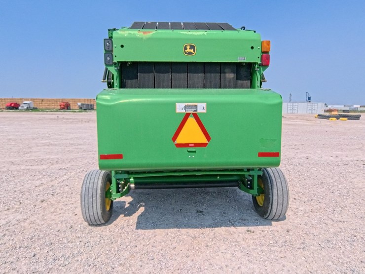 2009-john-deere-568-image-4