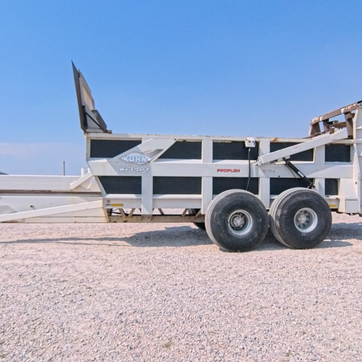 KUHN KNIGHT 2054