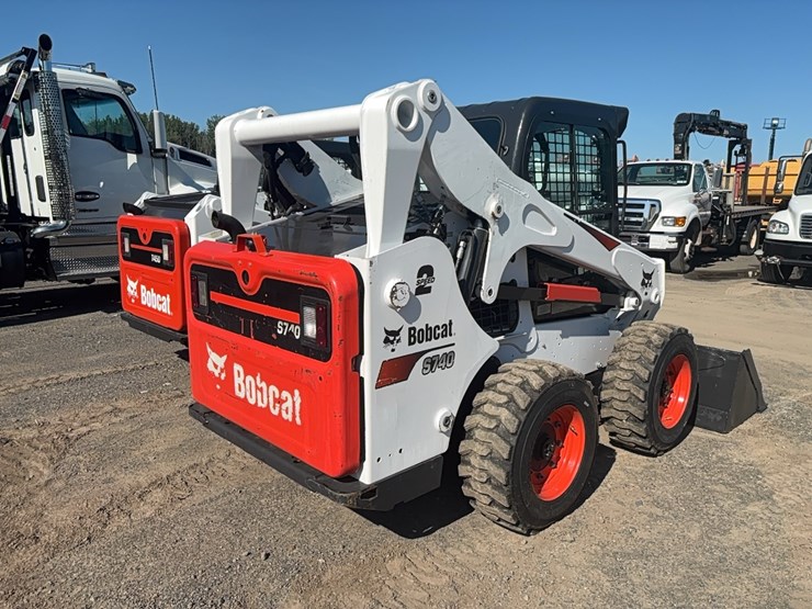 2021-bobcat-s740-image-3