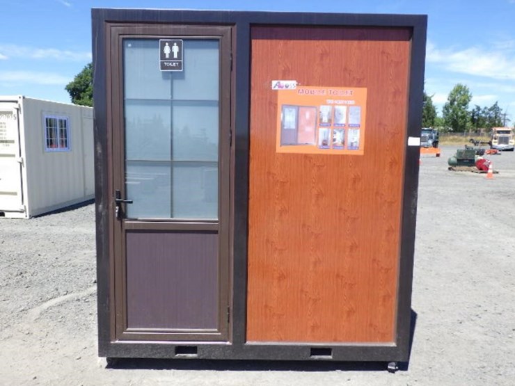 portable-toilet-w/-shower-image-5