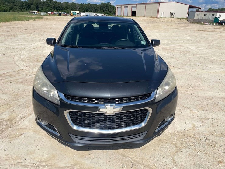 2015-chevrolet-malibu-4-door-sedan-(206,870-miles)-image-5