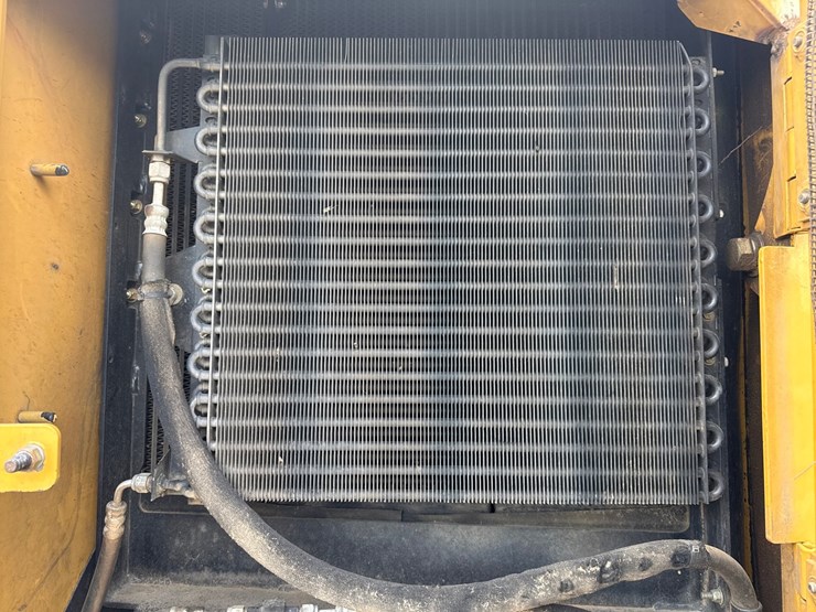 2014-caterpillar-501-image-64
