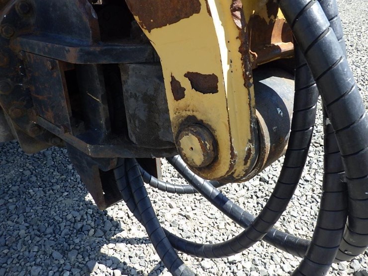 caterpillar-325l-image-20