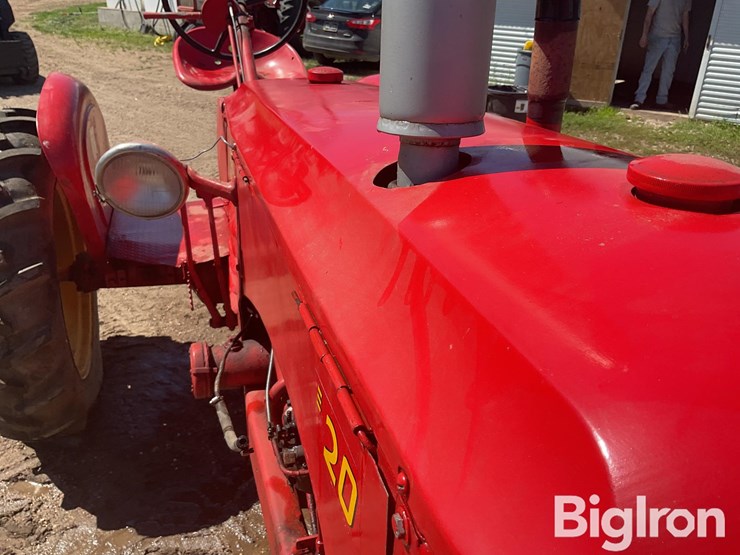 massey-ferguson-20-image-12