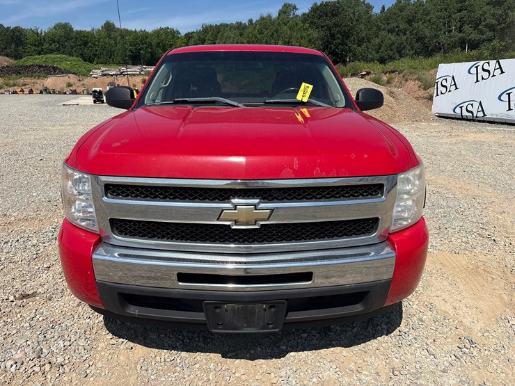 2011-chevrolet-1500-image-8