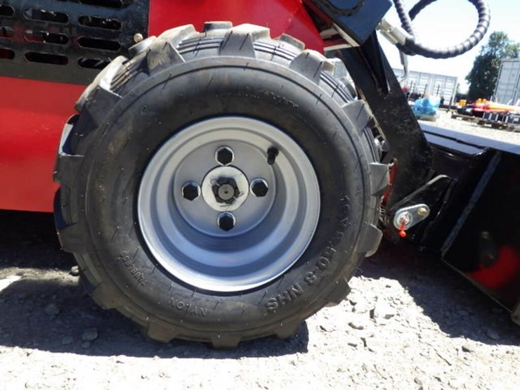 2026-sdlool-323tz-skid-steer-loader-image-8