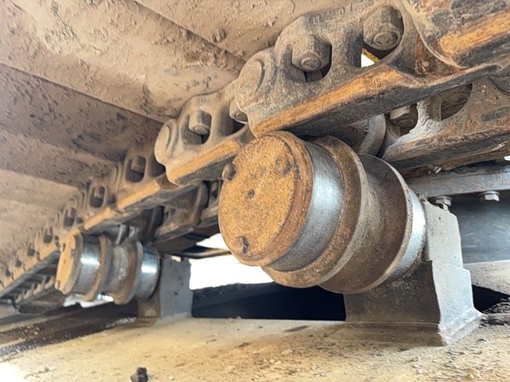 komatsu-pc270-lc-7-image-18