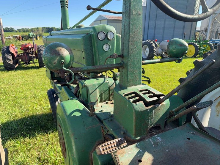 john-deere-model-b-image-24