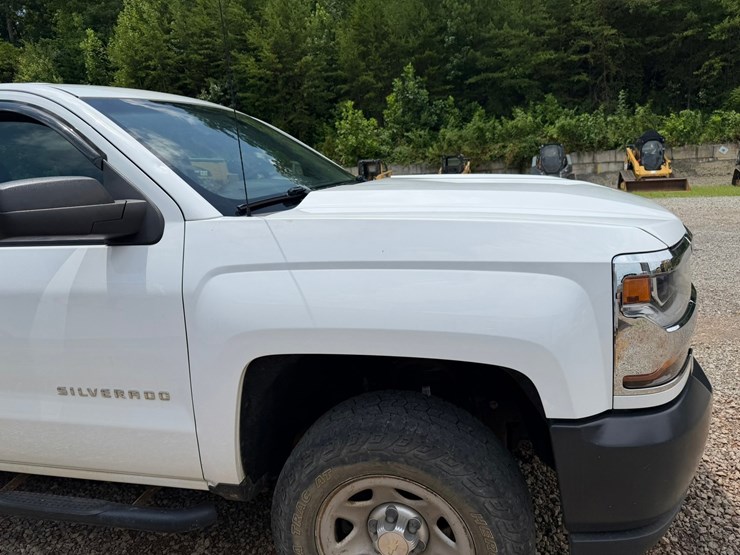 2019-chevrolet-silverado-1500-image-22