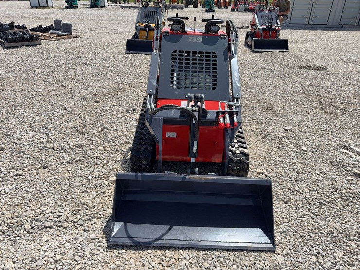 2026-zjg-zj-380-tracked-mini-skid-steer-loader-image-10