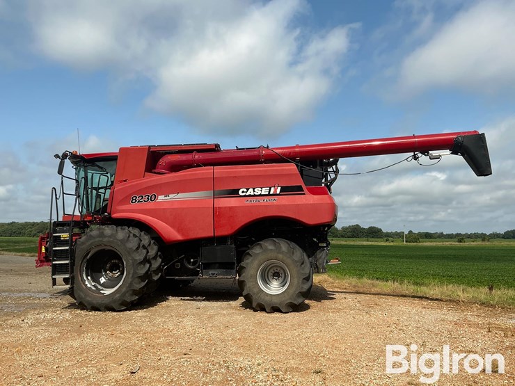2014-case-ih-8230-image-8