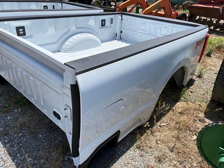 ford-8-ft-image-3