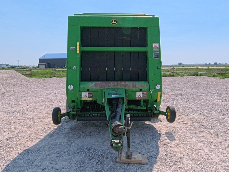 2009-john-deere-568-image-9