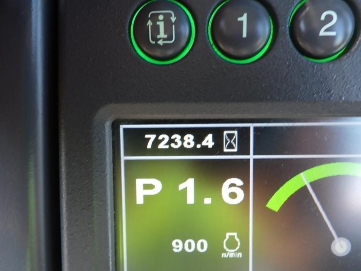 2016-deere-850k-image-39