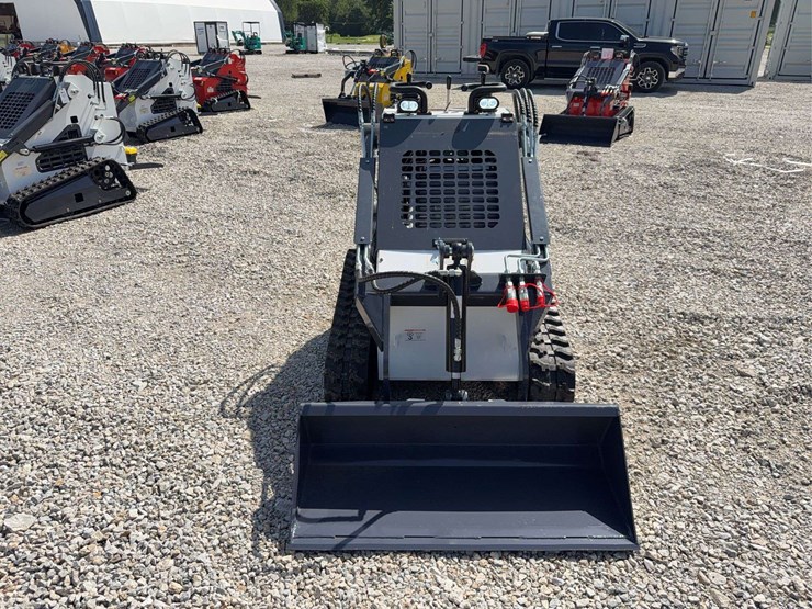 2026-zjg-zj-380-tracked-mini-skid-steer-loader-image-9
