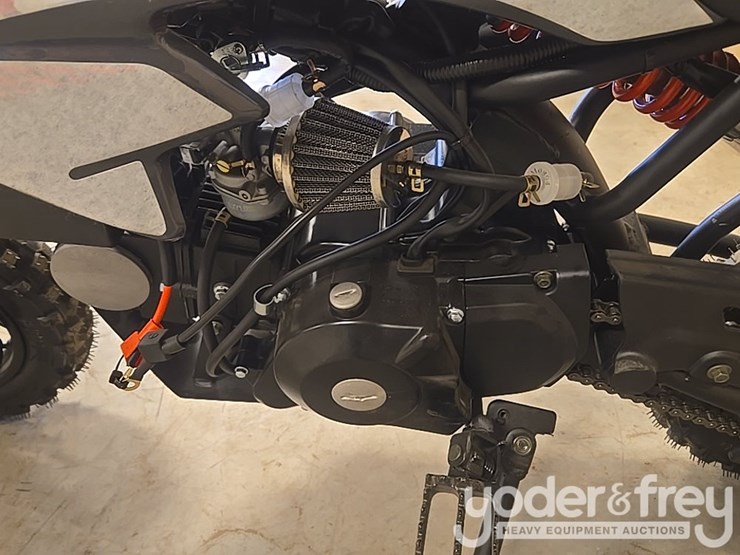 unused-db-10-dirt-bike,-red-image-10