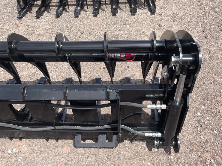 #1312-•-skid-steer-grapple-image-5
