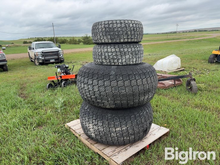 galaxy-turf-tractor-tires-&-rims-image-7
