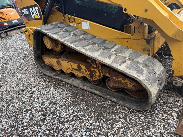 2018-caterpillar-299d2-image-12