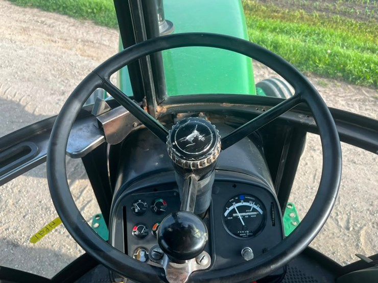 john-deere-4640-image-22