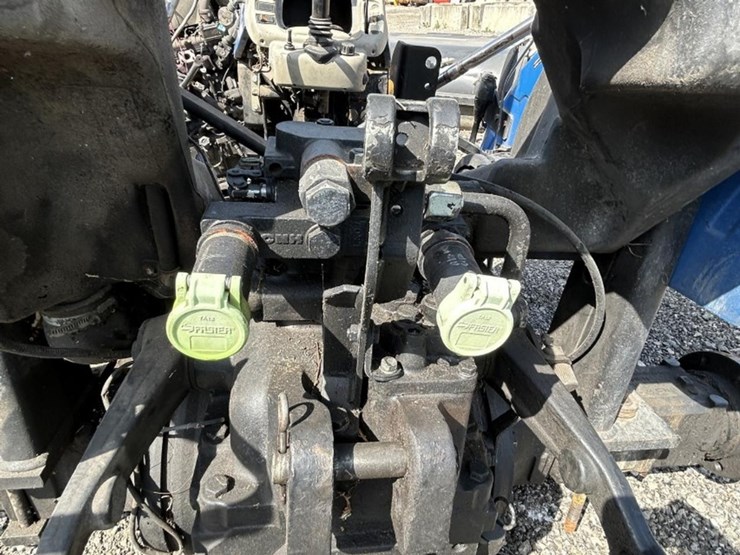 new-holland-t4030-image-9