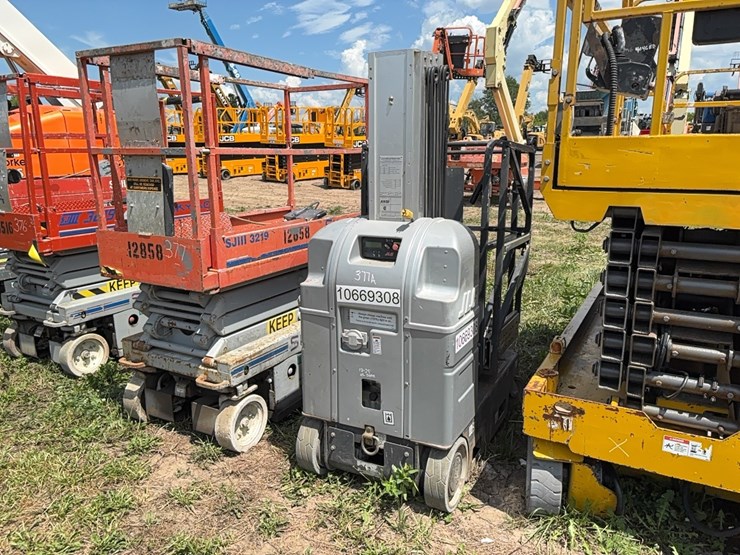 jlg-20mvl-image-1