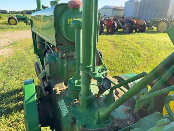 john-deere-model-b-image-12