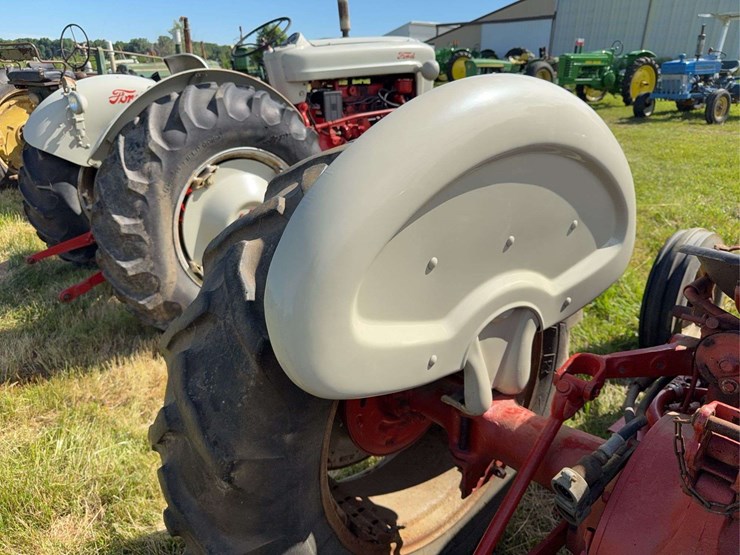 ford-601-workmaster-image-11